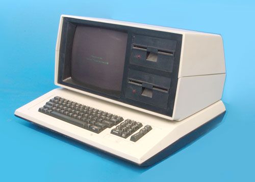 EAGLE II Zilog Z80 4MHz CP/M Vintage Desktop Computer  