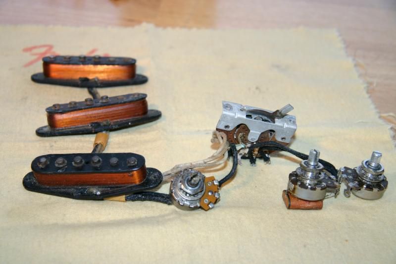 1956 ORIG FENDER VINTAGE STRATOCASTER PICKUPS/POTS 3WAY  