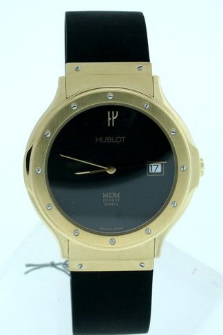 Here is your chance to own this beautiful Hublot at a Dealers price 