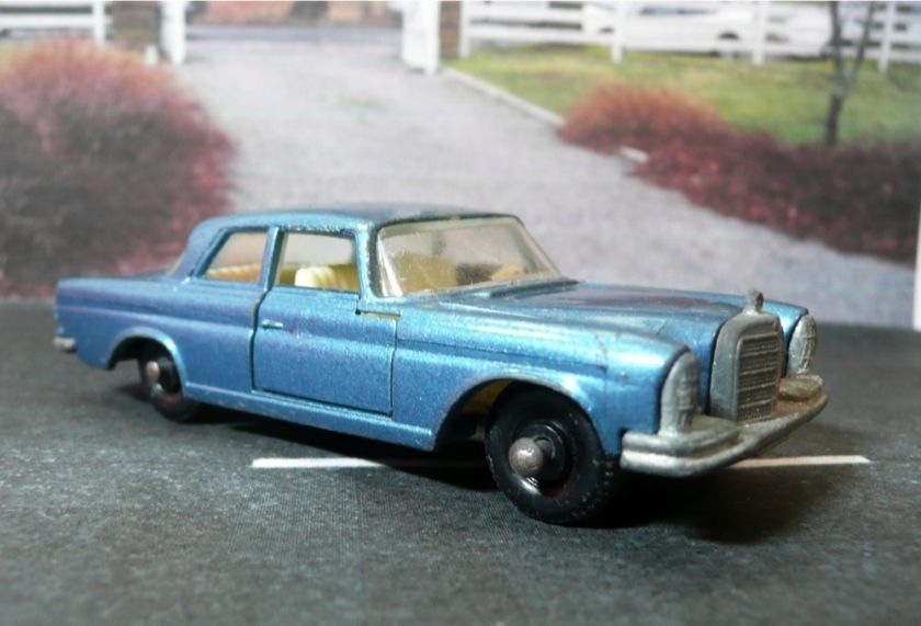 Matchbox , Lesney  No. 46 Mercedes 300 SE  