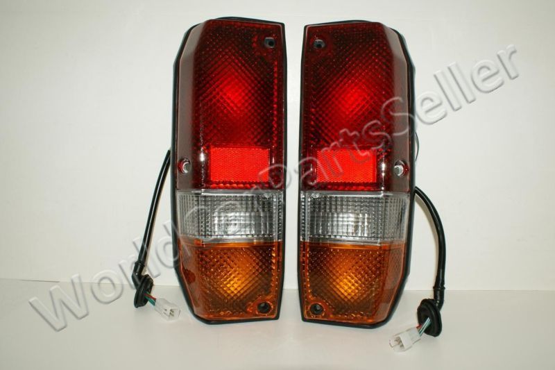 85 02 TOYOTA Land Cruiser FJ75 Wagon Tail Lights Lamps  