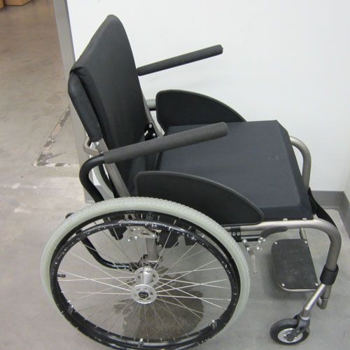 TiLite 20X19 ZR Titanium Wheelchair SN 17592  