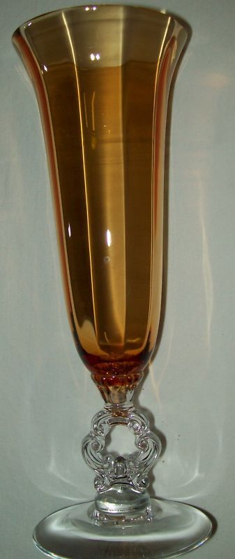 CAMBRIDGE KEY HOLE VASE GOLD AND CLEAR  