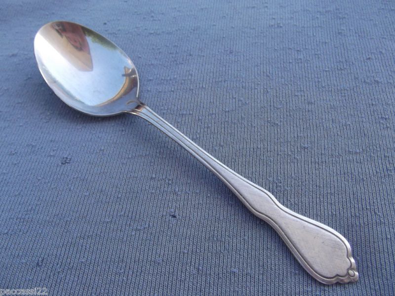ONEIDA TRINITY aka Capri Stainless soup spoon  