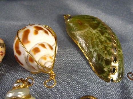 Vtg Pendant Lot Natural Shells Gold Dipped X 9 Awesome  