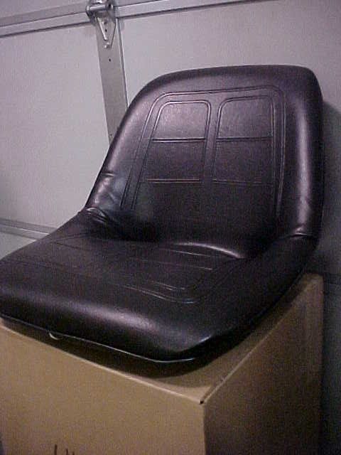 New John Deere seat 650, 750, 850, 950, 1050 tractors  