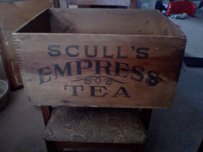 VINTAGE SCULLS EMPRESS TEA CRATE ANTIQUE ONE OF A KIND  