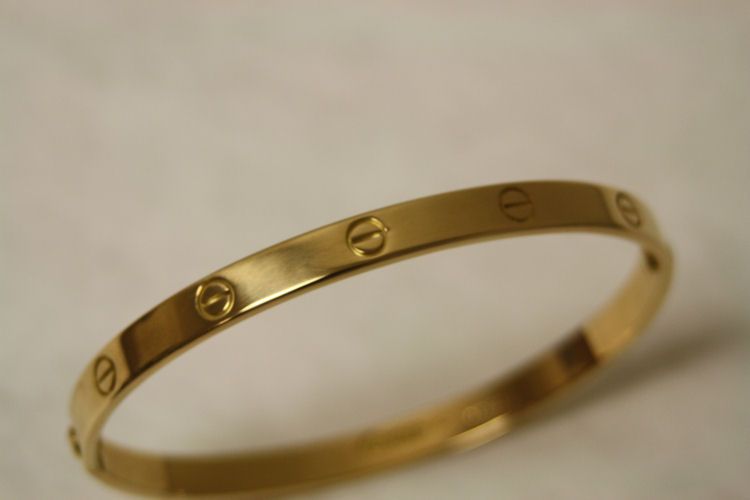 CARTIER 18K Gold Love Screw Bangle Bracelet Original Box 