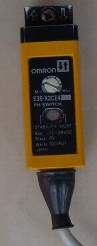 Omron E3S X2CE4 E3SX2CE4 Photoelectric Switch FreeShip  