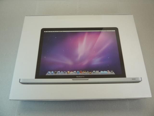 Apple MacBook Pro 15.4 quad core Intel Core i7 2.2GHz, 4GB 750GB NEW 