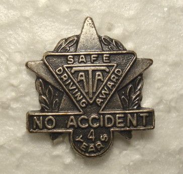 ATA SAFE DRIVING AWARD 4 Years NO ACCIDENT LAPEL PIN  