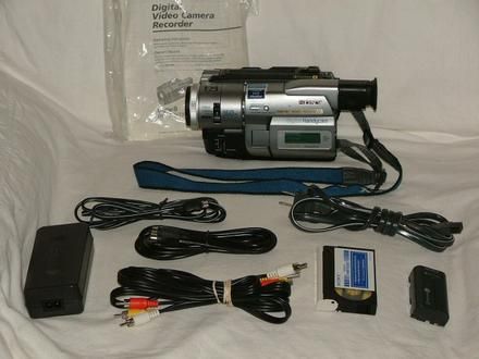   TRV103 Digital8 Digital 8 HI8 8mm Video8 HI 8 Camcorder Player Camera