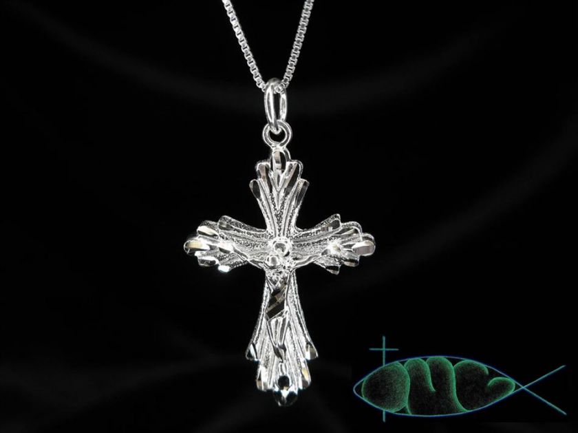 Sterling Silver Diamond Cut Crucifix Pendant/Necklace  