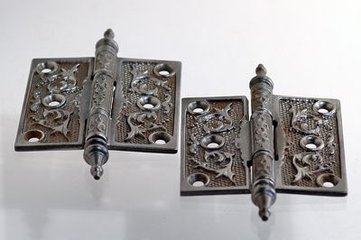 ANTIQUE HARDWARE VICTORIAN DOOR HINGES ORNATE 3.5 X 3.5  