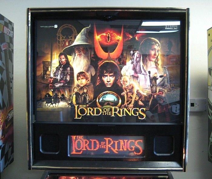 The Lord of The Rings Pinball Machine . . South Florida  